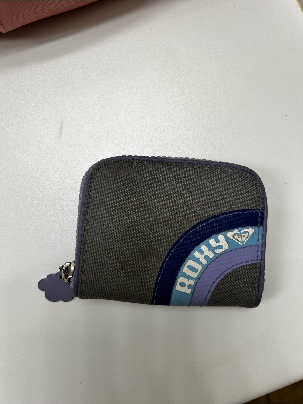Roxy Quicksilver vintage Gray and Purple Wallet
